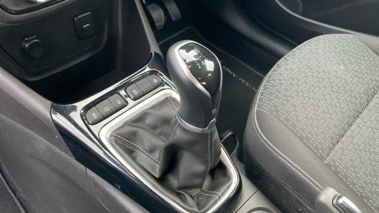 Vauxhall Crossland 1.2 Design 5dr Petrol Hatchback